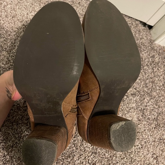 Women’s Booties - Picture 6 of 6